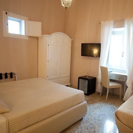 Suite Barocca Noto Room photo