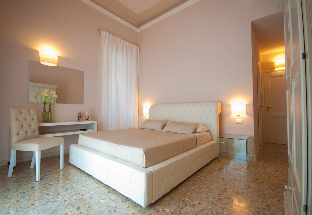 Suite Barocca Noto Room photo